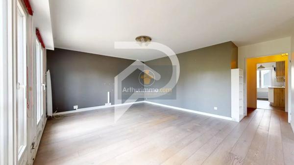 Vente                                                      Appartement
                        
                     4 pièces                      86 m2                     à Le Port-Marly