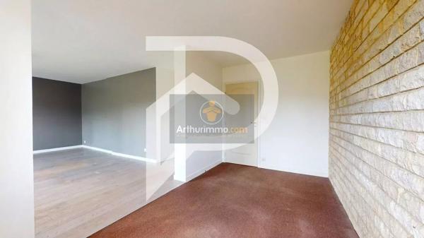 Vente                                                      Appartement
                        
                     4 pièces                      86 m2                     à Le Port-Marly