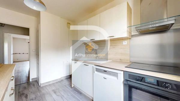 Vente                                                      Appartement
                        
                     4 pièces                      86 m2                     à Le Port-Marly