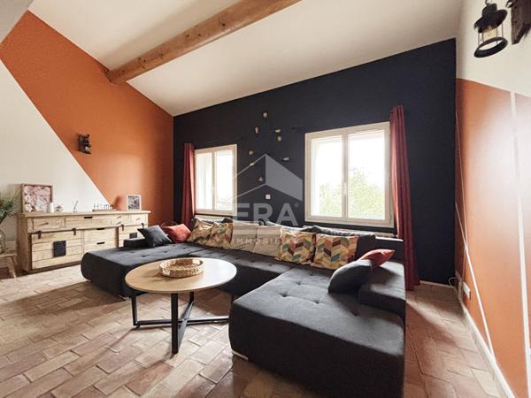 À vendre chez ERA Action Immobilier 2 à Cazan : Maison de village MALLEMORT avec places de parking