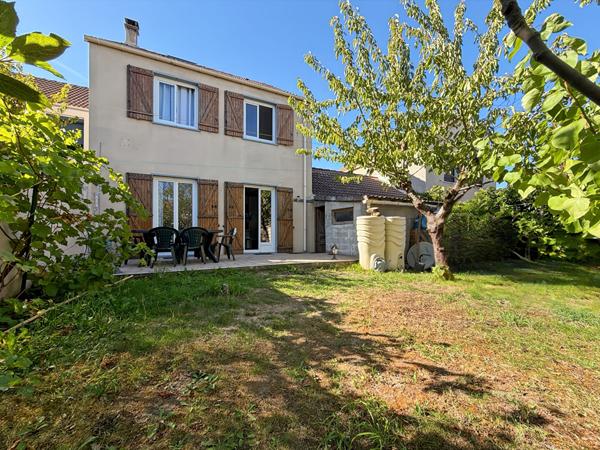 Maison Jouy Le Moutier 4 chambres sans travaux !
