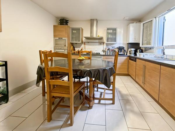 Maison Jouy Le Moutier 4 chambres sans travaux !