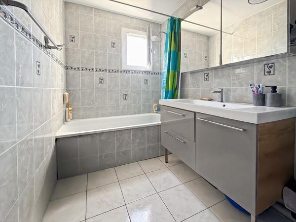 Maison Jouy Le Moutier 4 chambres sans travaux !