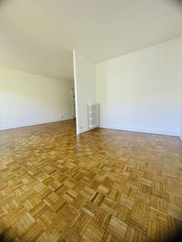 Appartement 2 pièce(s) 1 chambre(s) 55.6 m²