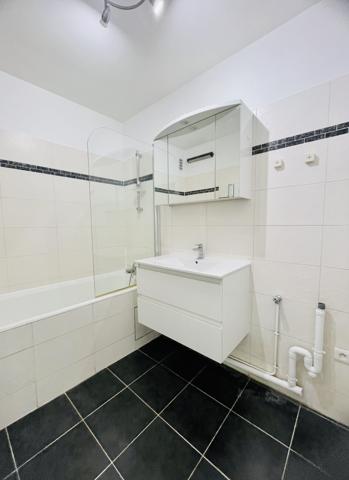 Appartement 2 pièce(s) 1 chambre(s) 55.6 m²