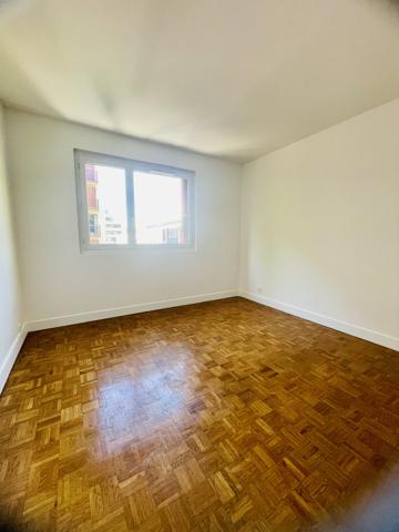 Appartement 2 pièce(s) 1 chambre(s) 55.6 m²