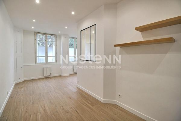 Appartement Romainville 1 studio 33.21 m2 avec cave PLACE CARNOT