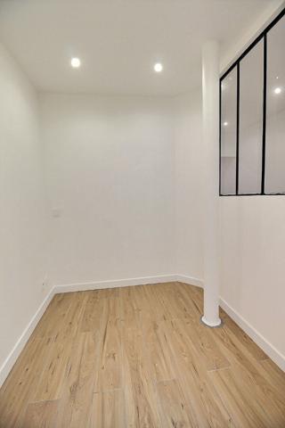 Appartement Romainville 1 studio 33.21 m2 avec cave PLACE CARNOT