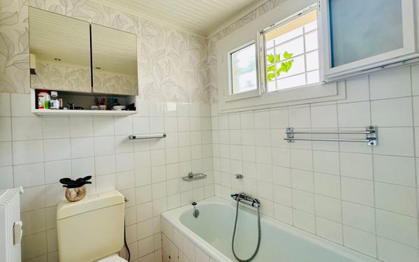 Appartement à vendre    1 pièce •  Nice