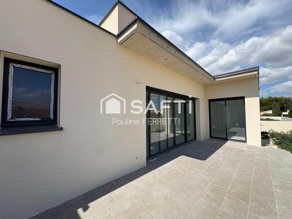 MAISON PLAIN-PIED - 4 PIECES - GARAGE - BUANDERIE-330M2