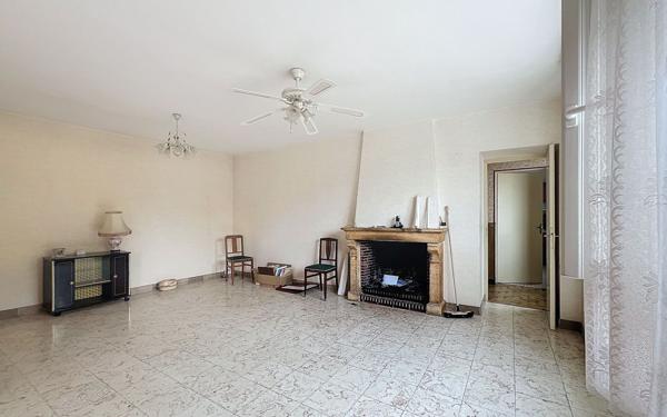 Maison à vendre    3 pièces •  Baugy