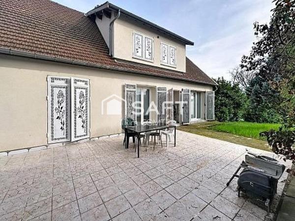 Maison familiale avec un grand sous sols !!