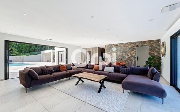 Maison à vendre    6 pièces •  Brive-la-Gaillarde