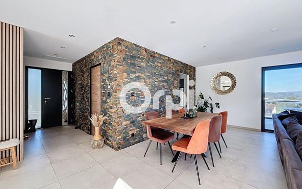 Maison à vendre    6 pièces •  Brive-la-Gaillarde