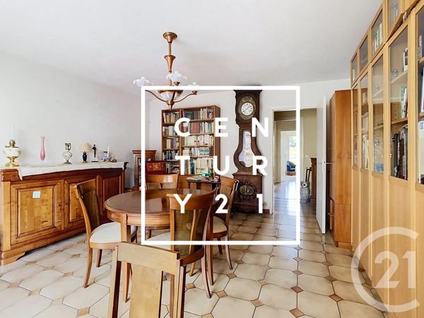 Appartement T3 à vendre  3 pièces - 66,97 m 2   MEUDON  - 92