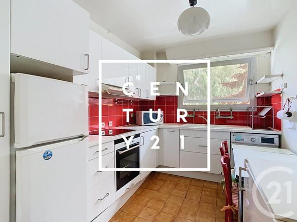 Appartement T3 à vendre  3 pièces - 66,97 m 2   MEUDON  - 92