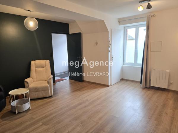 Immeuble à EVRON, 53600 - 28m²