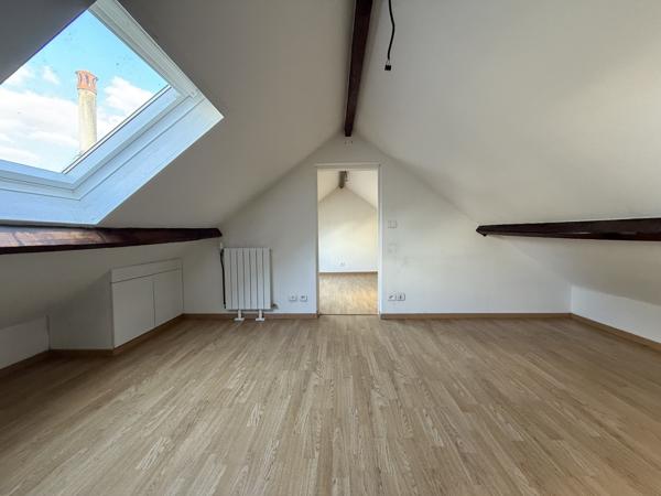 PAVILLON T4 - LE BLANC-MESNIL