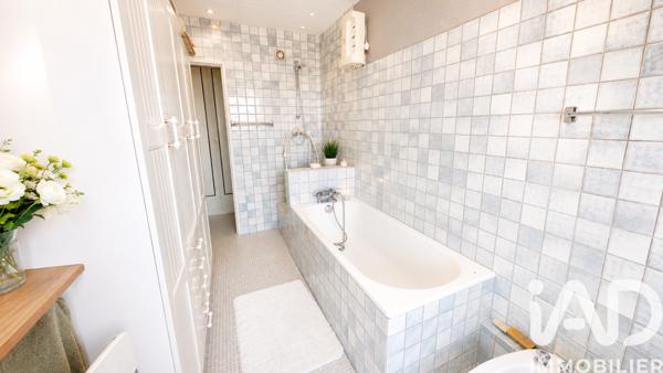 Appartement à vendre 5 pièces 150 m² Courbevoie