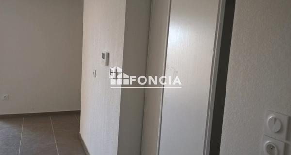 Location Appartement 3 pièces 62 m² - Morières-lès-avignon 84310
