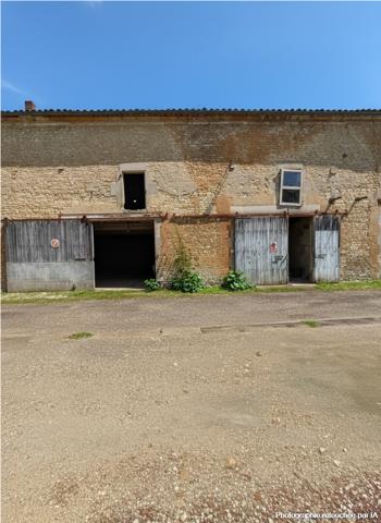 Garage 1 pièce à vendre à Jarnac