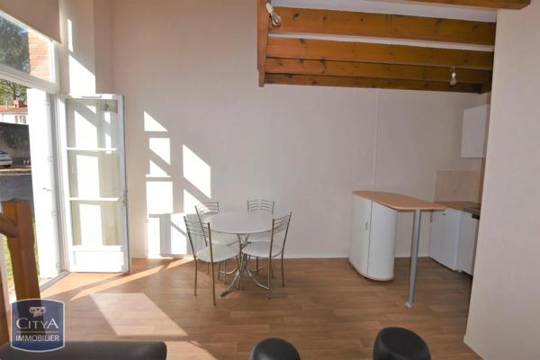 Appartement à louer 1 pièce 29.5m² Cholet (49300)
