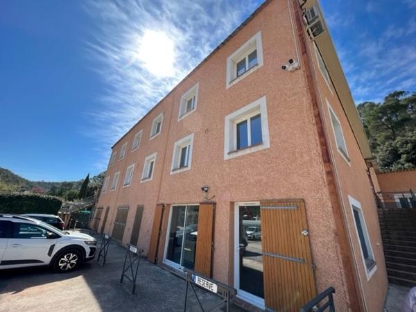 Gémenos (13420) Local professionnel 58 m² – Gémenos – Proche zone des Paluds