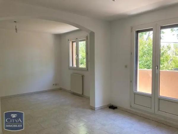 Appartement à louer 3 pièces 58.41m² Marignane (13700)