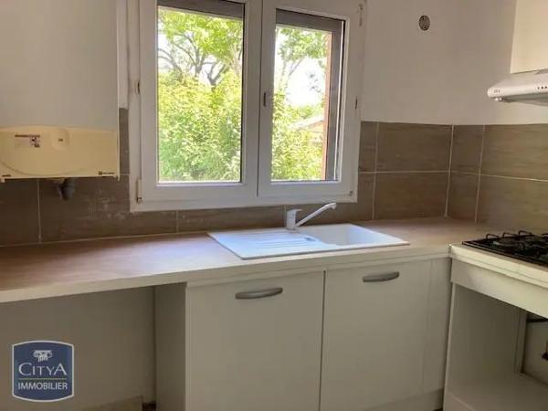 Appartement à louer 3 pièces 58.41m² Marignane (13700)