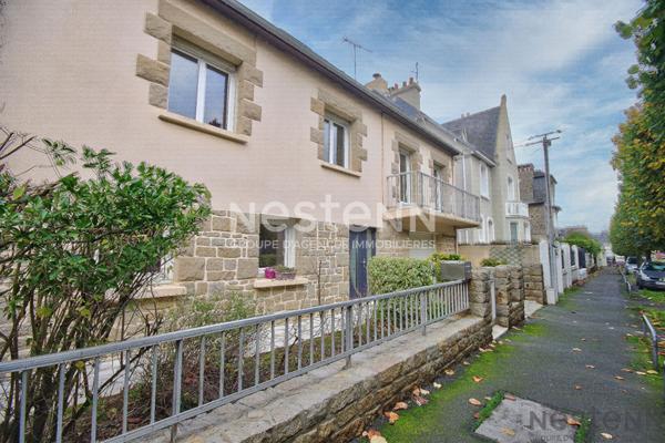 MAISON DE VILLE QUARTIER SAINT MICHEL 5 CHAMBRES AVEC GARAGE ET JARDIN CLOS