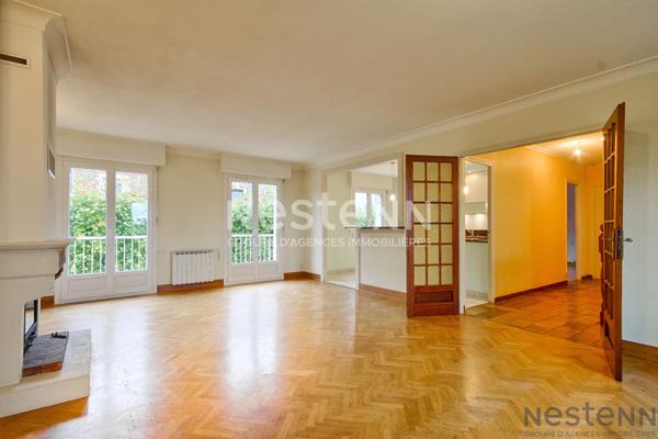 MAISON DE VILLE QUARTIER SAINT MICHEL 5 CHAMBRES AVEC GARAGE ET JARDIN CLOS