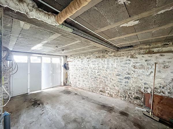 Maison 5 pièces - 120m² - Dépendances à Chameyrat - Calme et vue campagne