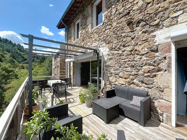 EXCLUSIVITE !  Maison Yssingeaux  de plus de 150 m2 a  5 minutes de l axe 88