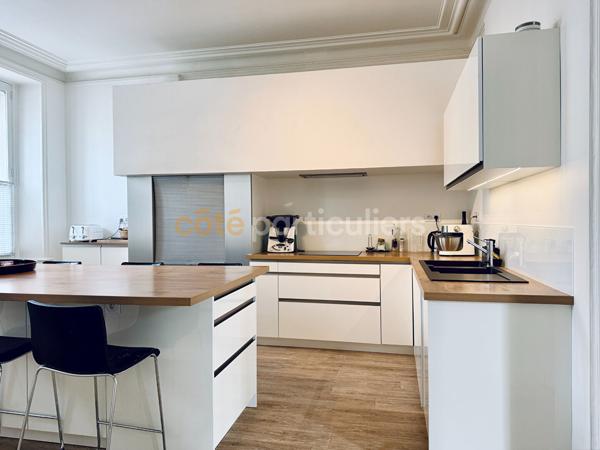 Vente
                Maison380 m² - 10 Pièces -
                    SAINT LO (50000)