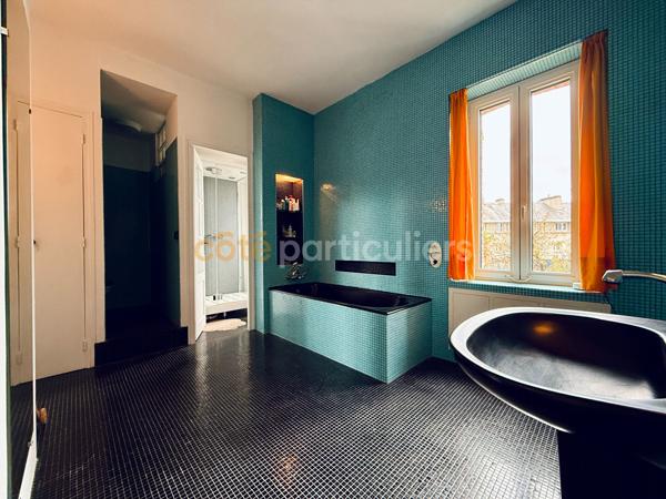 Vente
                Maison380 m² - 10 Pièces -
                    SAINT LO (50000)