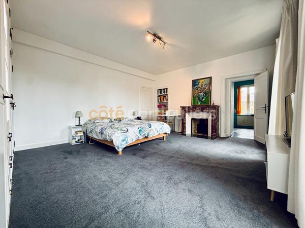 Vente
                Maison380 m² - 10 Pièces -
                    SAINT LO (50000)