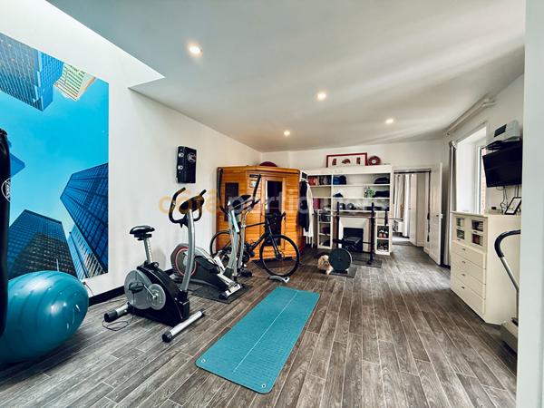 Vente
                Maison380 m² - 10 Pièces -
                    SAINT LO (50000)