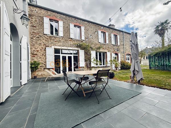 Vente
                Maison380 m² - 10 Pièces -
                    SAINT LO (50000)
