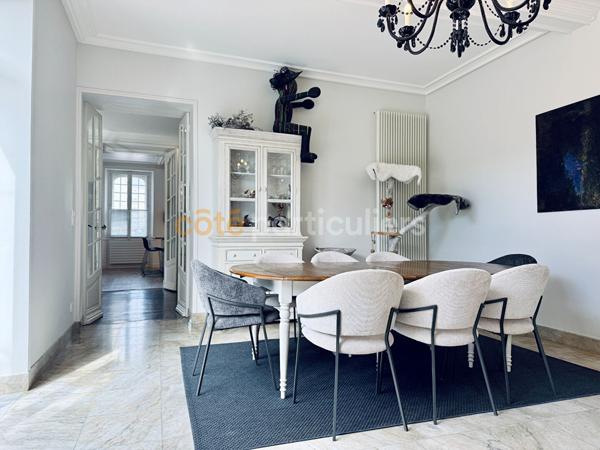 Vente
                Maison380 m² - 10 Pièces -
                    SAINT LO (50000)