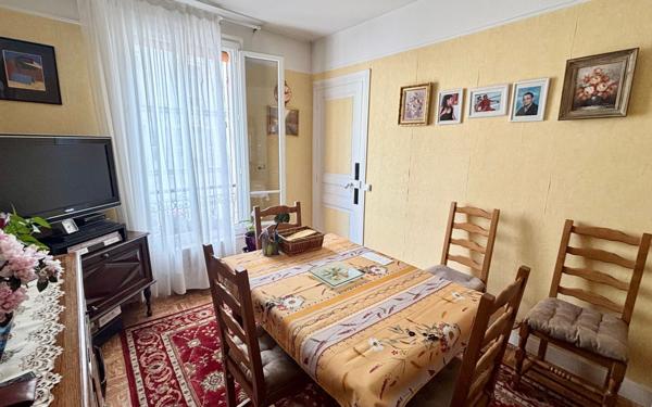 Appartement à vendre    2 pièces • 39,50 m2 Paris 17