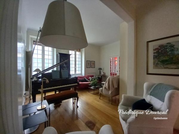 Bordeaux Chartrons, Maison de charme avec jardin, à 2 pas du Jardin Public