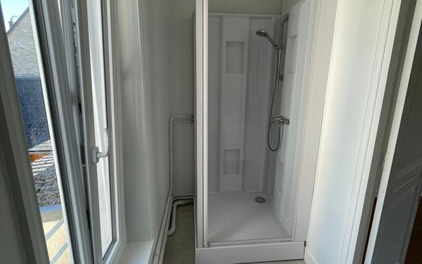 Maison à louer    3 pièces • 82 m2 Bénouville