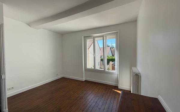 Maison à louer    3 pièces • 82 m2 Bénouville