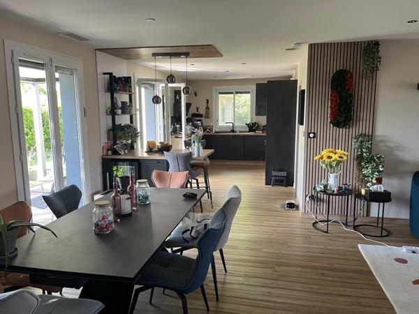 Maison à vendre 490 000 € Saint-Jean 6 p 141 m² DPE B