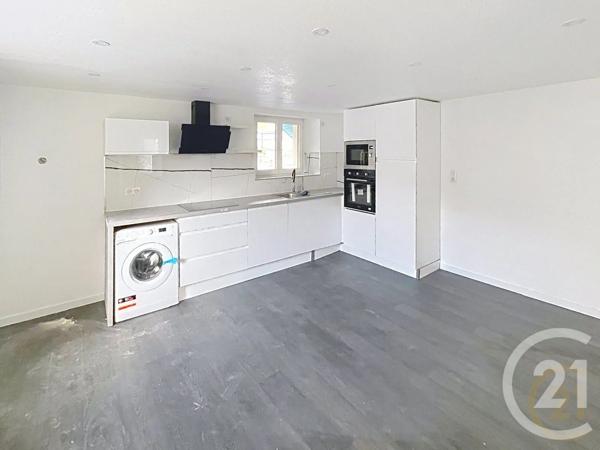 Immeuble à vendre  133,41 m 2   SELONCOURT  - 25