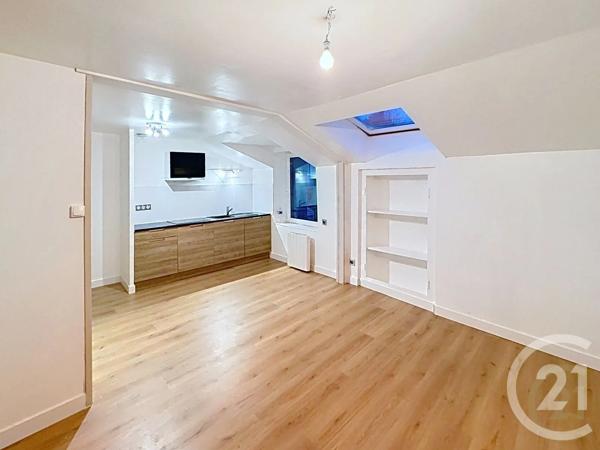 Immeuble à vendre  133,41 m 2   SELONCOURT  - 25