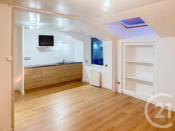 Immeuble à vendre  133,41 m 2   SELONCOURT  - 25
