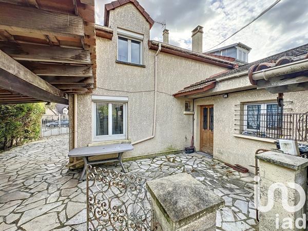 Maison traditionnelle 6 pièces de 130 m² à Bonneuil-sur-Marne (94380)