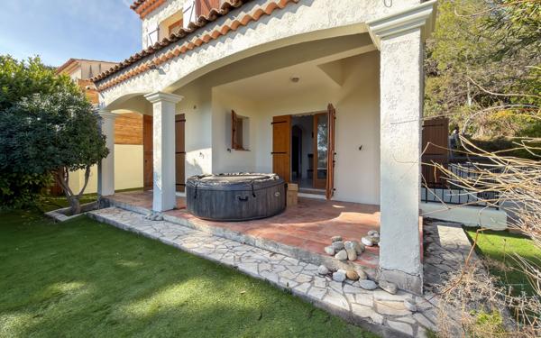 Maison à vendre    5 pièces • 146,50 m2 Nice