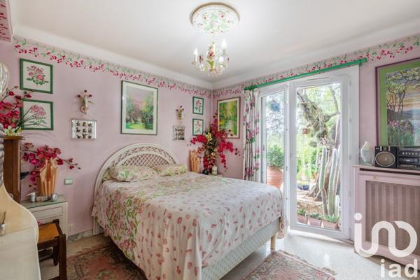 Maison traditionnelle 6 pièces de 190 m² à Mouans-Sartoux (06370)